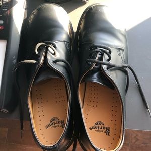 Dr. Martens 1461 Classic Oxford - Women's